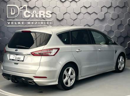 Ford - S-MAX