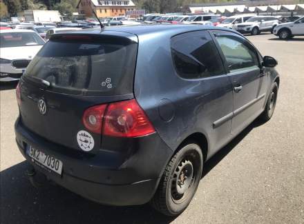 Volkswagen - Golf
