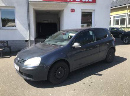 Volkswagen - Golf