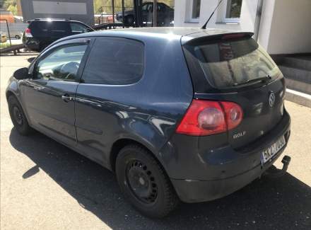 Volkswagen - Golf