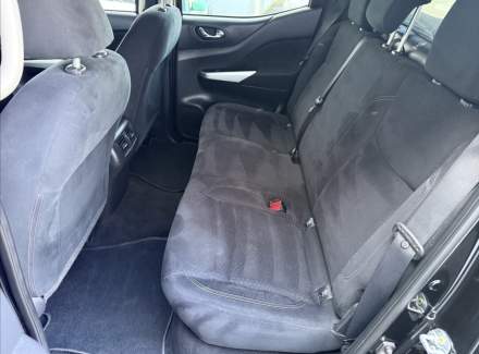 Nissan - Navara