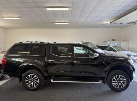 Nissan - Navara