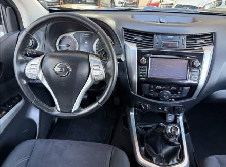 Nissan - Navara