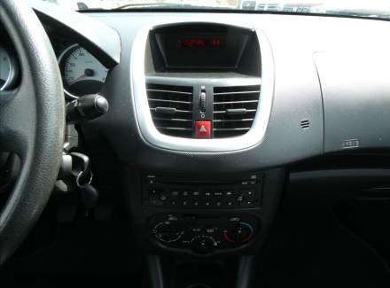 Peugeot - 206
