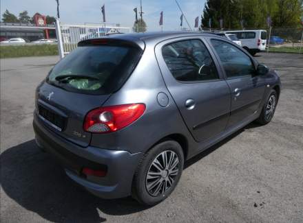 Peugeot - 206