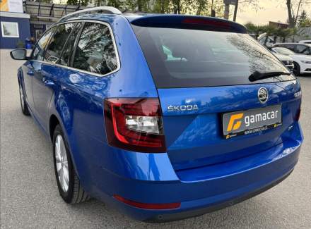 Škoda - Octavia