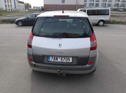 Renault - Scenic