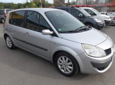 Renault - Scenic