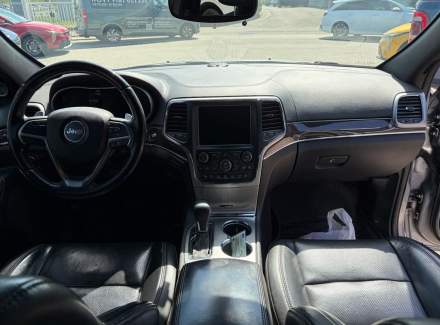 Jeep - Grand Cherokee