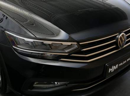 Volkswagen - Passat