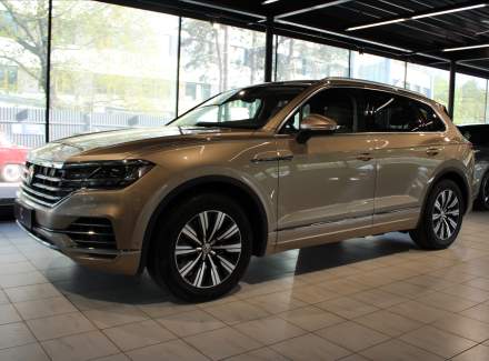 Volkswagen - Touareg