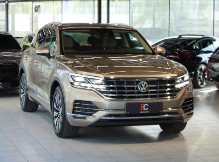 Volkswagen - Touareg