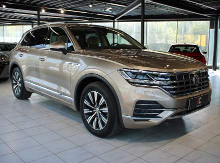 Volkswagen - Touareg