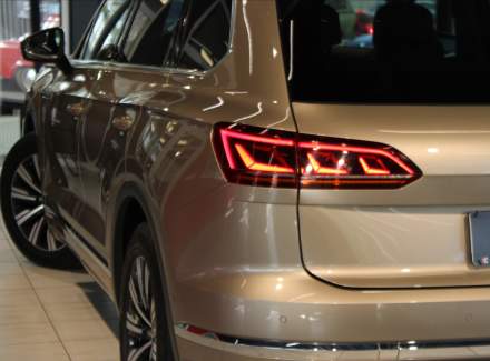 Volkswagen - Touareg