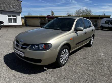 Nissan - Almera