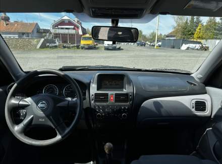 Nissan - Almera