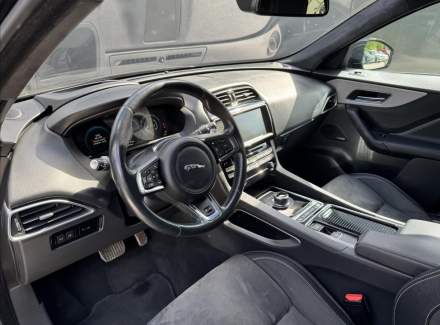 Jaguar - F-Pace
