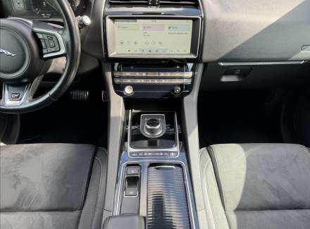 Jaguar - F-Pace