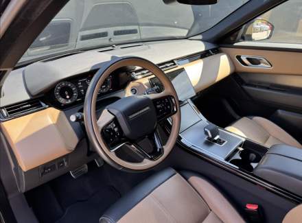 Land Rover - Range Rover Velar