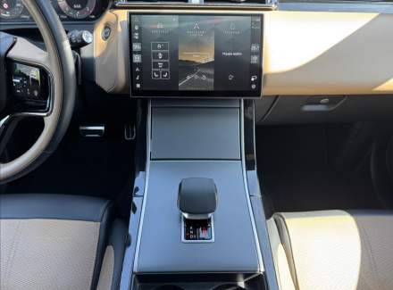 Land Rover - Range Rover Velar