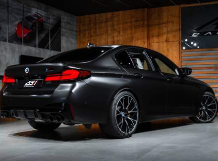 BMW - M5