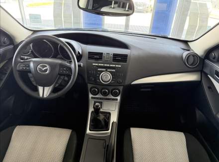 Mazda - 3