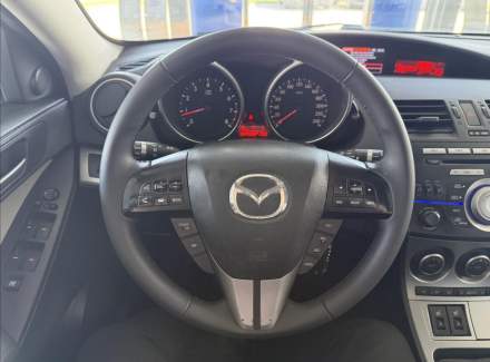 Mazda - 3