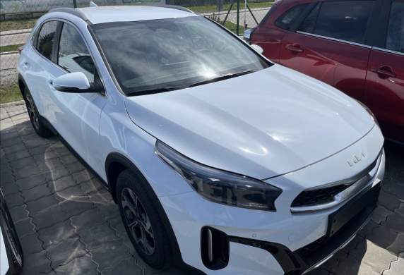 Kia - XCeed