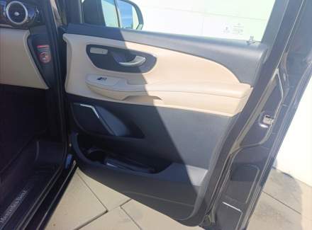 Mercedes-Benz - V-class