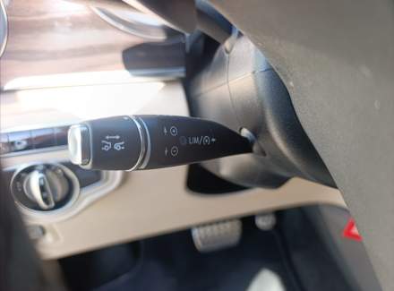 Mercedes-Benz - V-class