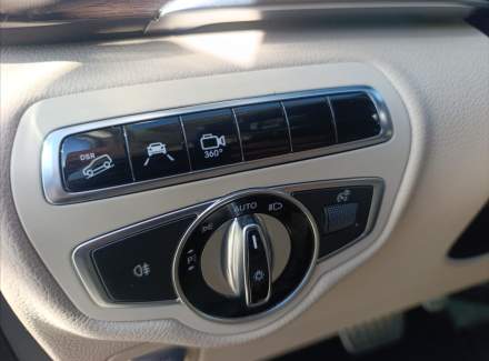 Mercedes-Benz - V-class