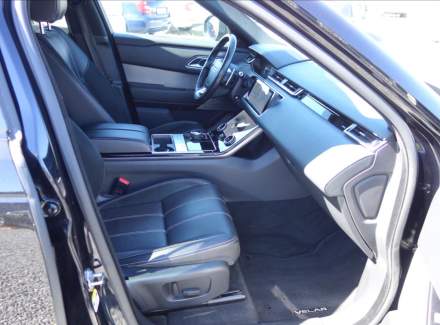 Land Rover - Range Rover Velar