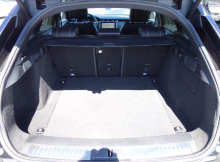 Land Rover - Range Rover Velar