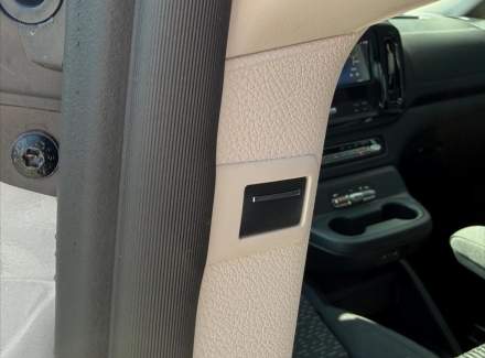 Mercedes-Benz - Vito