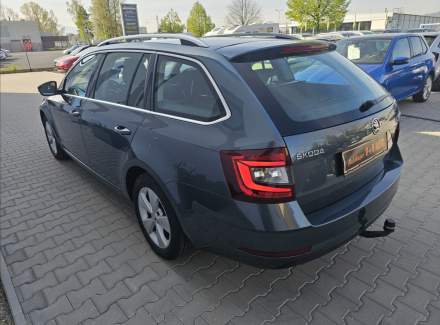 Škoda - Octavia