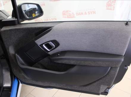 BMW - i3