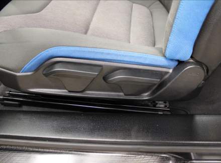 BMW - i3