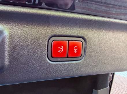 Mercedes-Benz - S-class