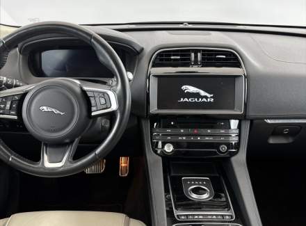 Jaguar - F-Pace