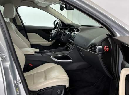 Jaguar - F-Pace