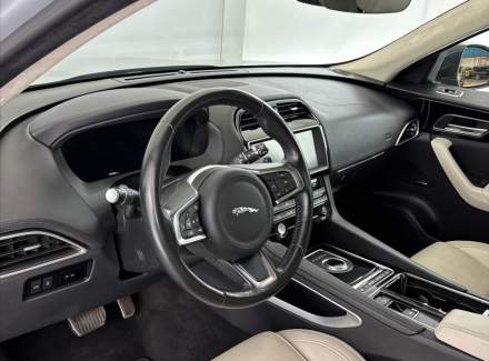 Jaguar - F-Pace