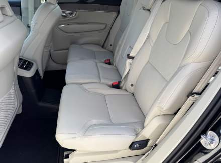 Volvo - XC90