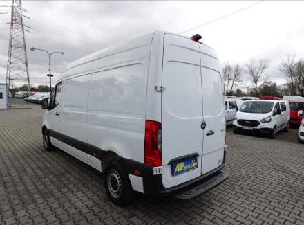Mercedes-Benz - Sprinter