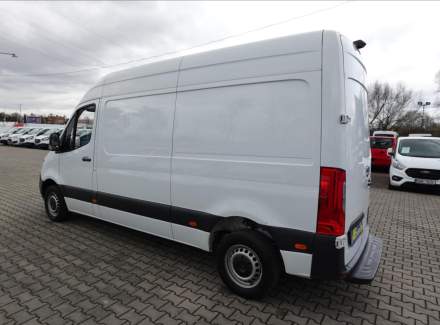 Mercedes-Benz - Sprinter