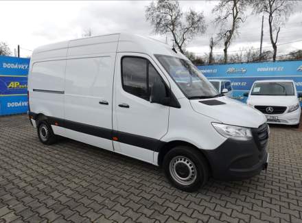 Mercedes-Benz - Sprinter