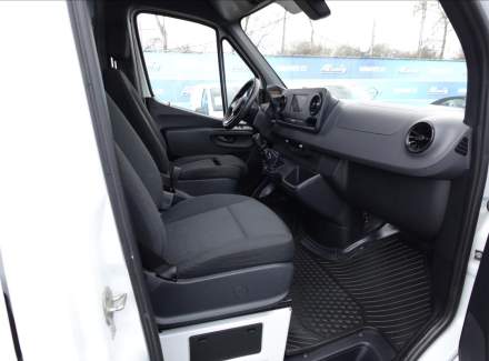 Mercedes-Benz - Sprinter