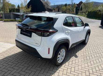 Toyota - Yaris Cross