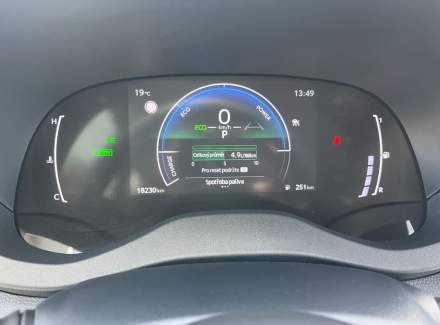 Toyota - Yaris Cross