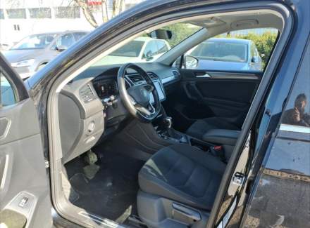 Volkswagen - Tiguan