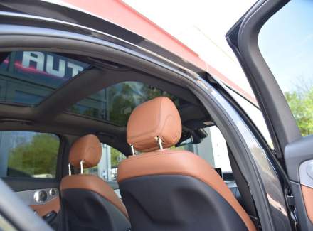 Mercedes-Benz - C-class